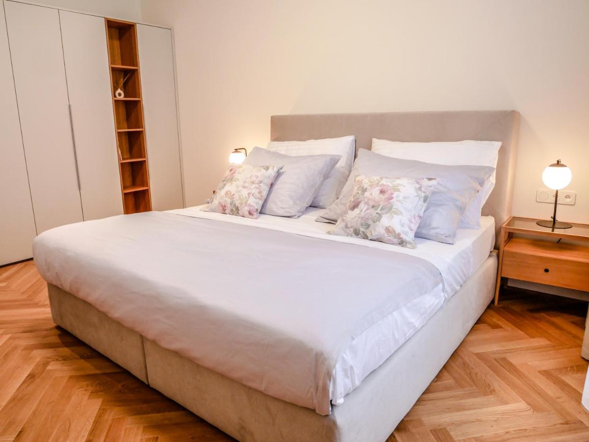 Laurinska 1 Apartments Bratislava Esterno foto