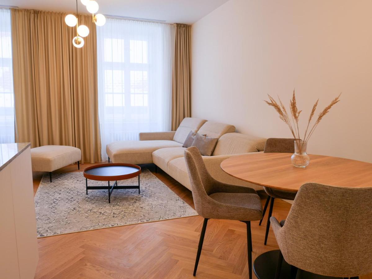 Laurinska 1 Apartments Bratislava Esterno foto