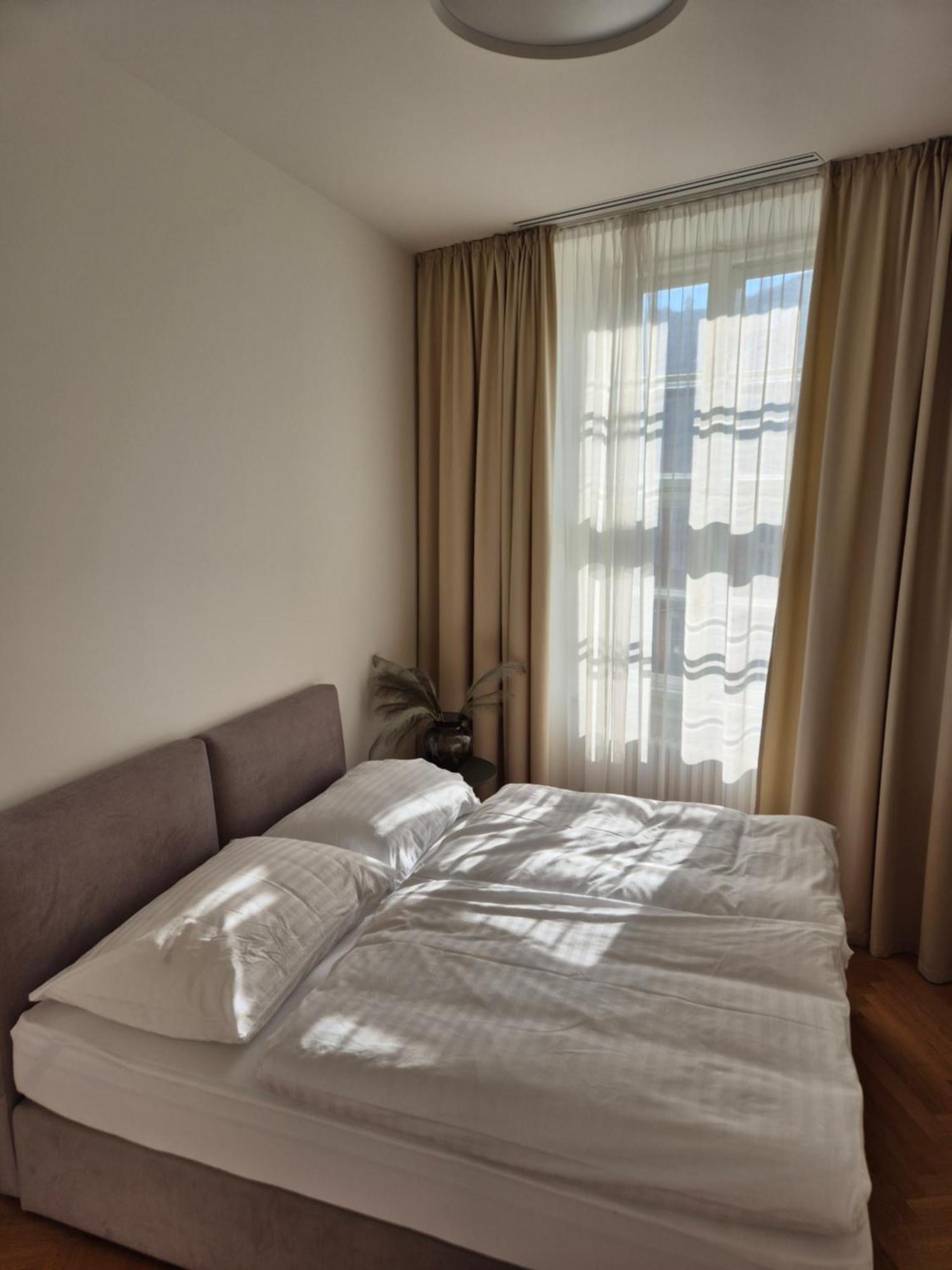 Laurinska 1 Apartments Bratislava Esterno foto